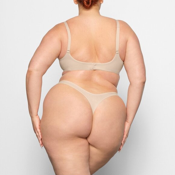 SKIMS Fit Everybody Unlined Demi Bra Sizes 32DDDD and 34DD - Picture 3 of 3